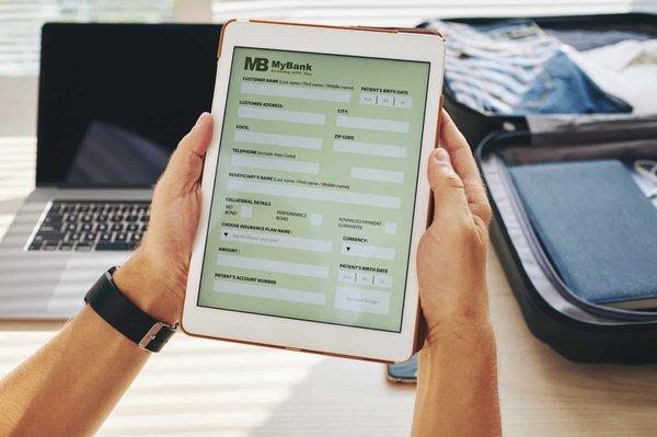 Comment choisir une banque en ligne pour entreprise ?